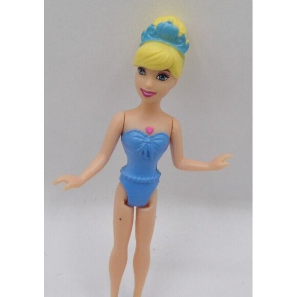 Polly Pocket Princess Cinderella w/ Blonde Plastic Wig Blue Crown- 3½" ©2013 - Picture 2 of 3